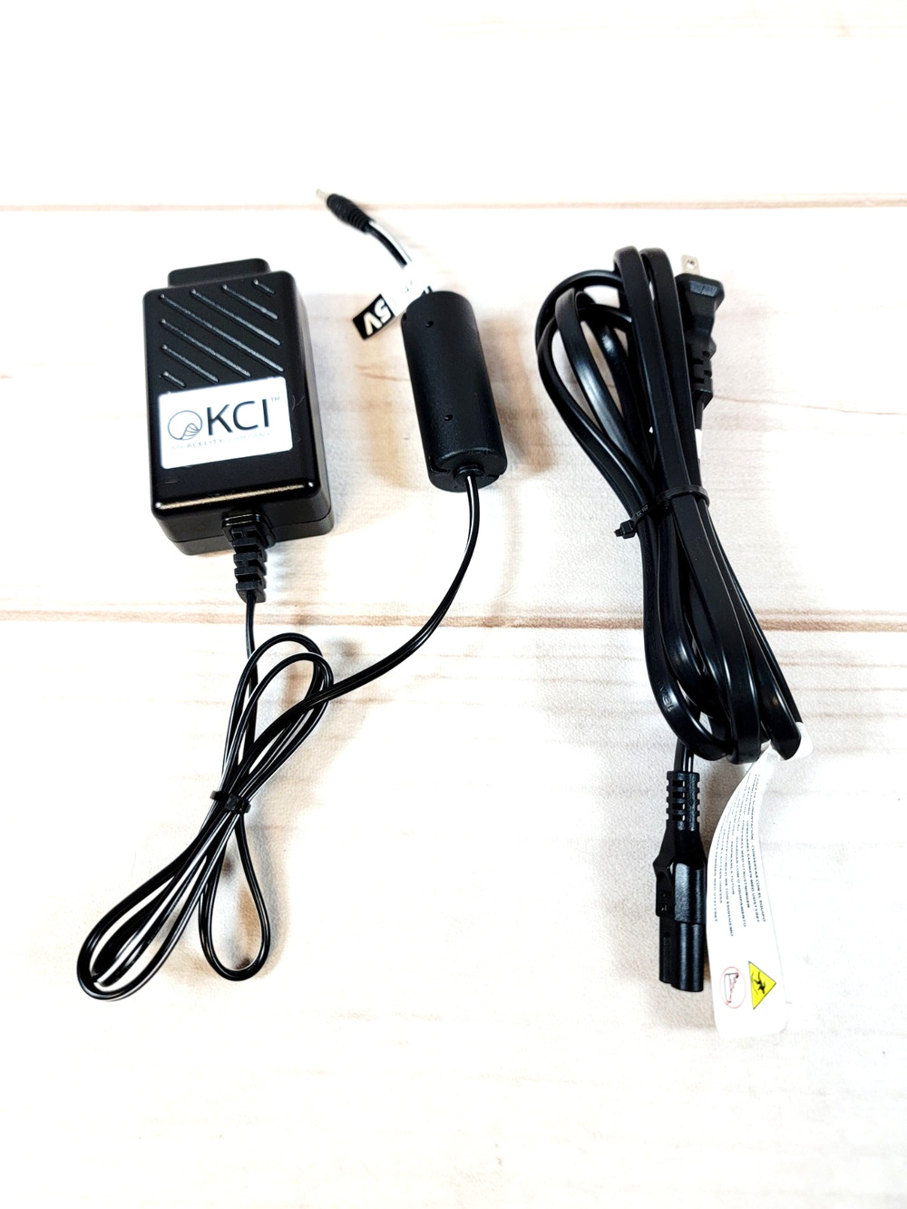 OEM KCI Inventus MWA010005B AC Power Adapter w/Power cord PN 44001674